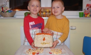 Fantazje z salatka-Damian i Arek Wisniewscy